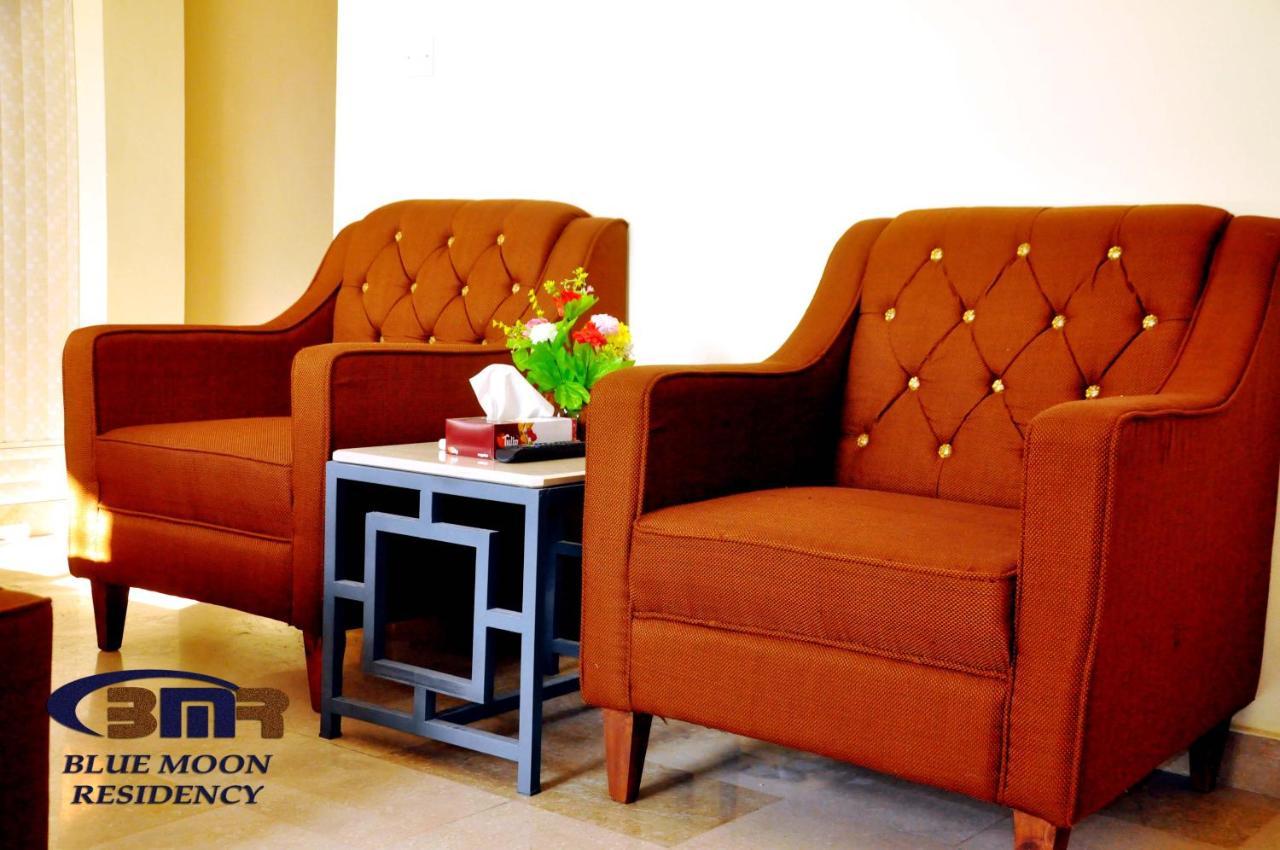 Blue Moon Residency Hotel Исламабад Екстериор снимка