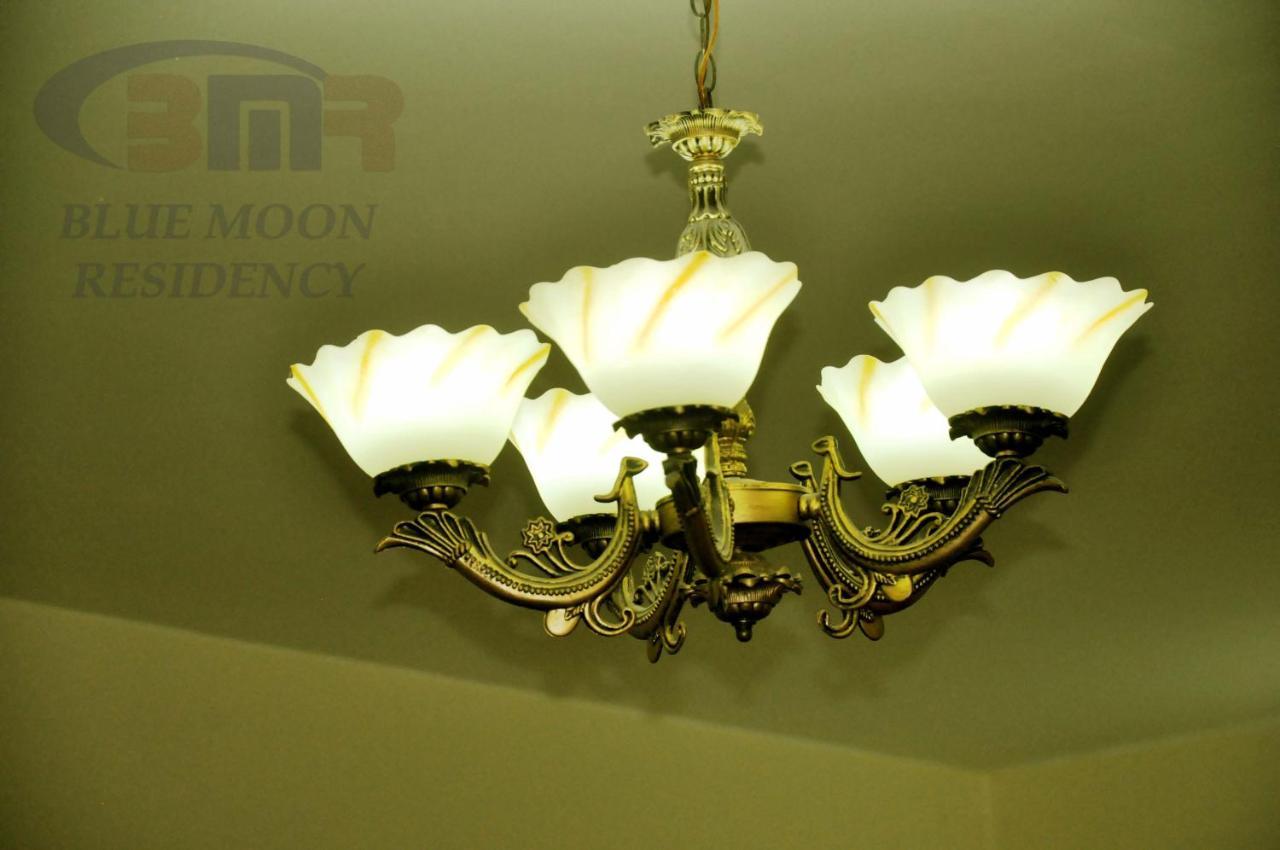 Blue Moon Residency Hotel Исламабад Екстериор снимка