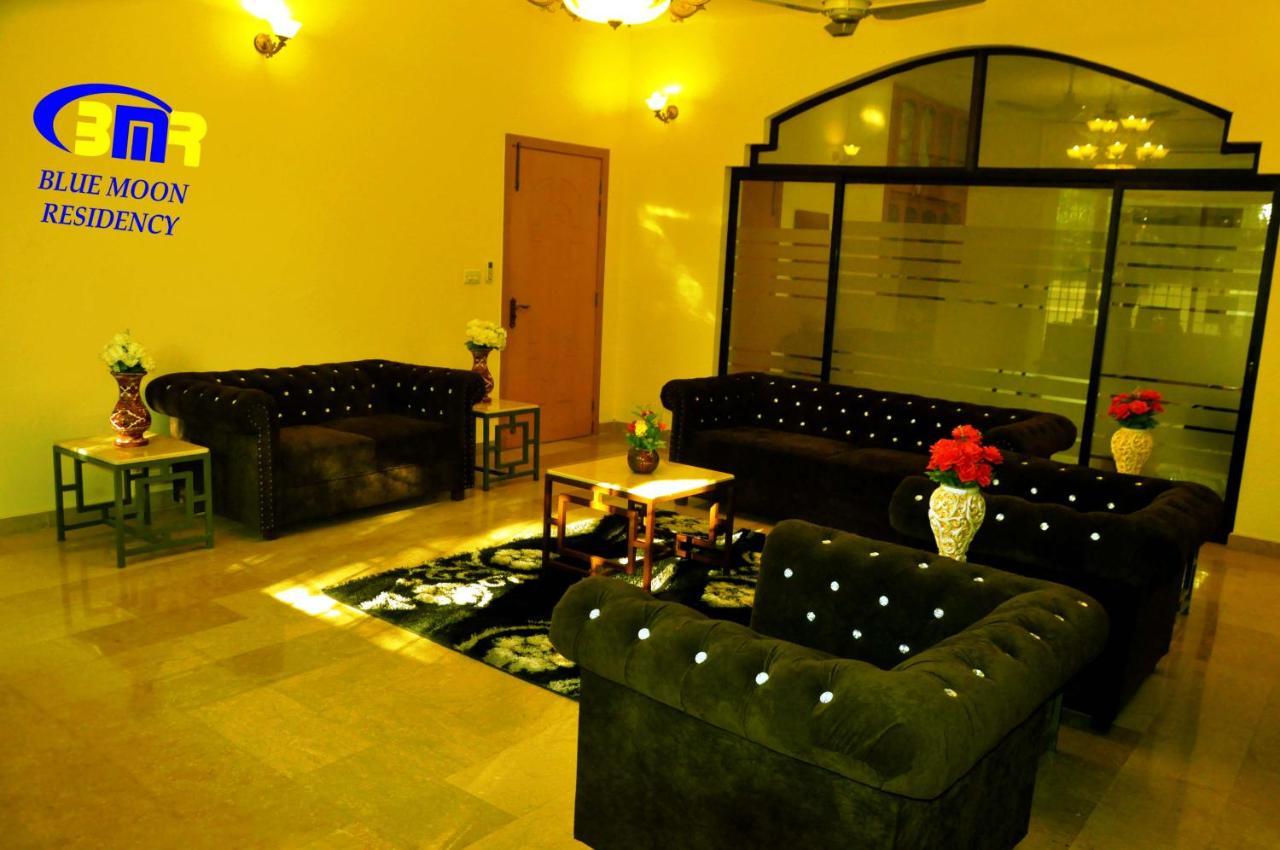 Blue Moon Residency Hotel Исламабад Екстериор снимка