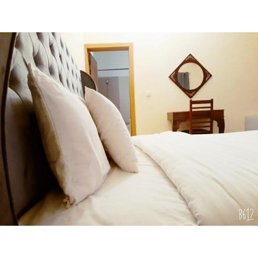 Blue Moon Residency Hotel Исламабад Екстериор снимка